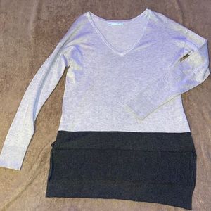 🐨Maurice’s grey sweater